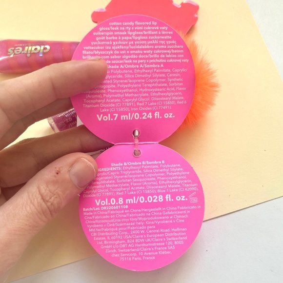 🏷️ alien 👽 1970s hippie style buggie keychain with lip glosses & fluff - Picture 12 of 14